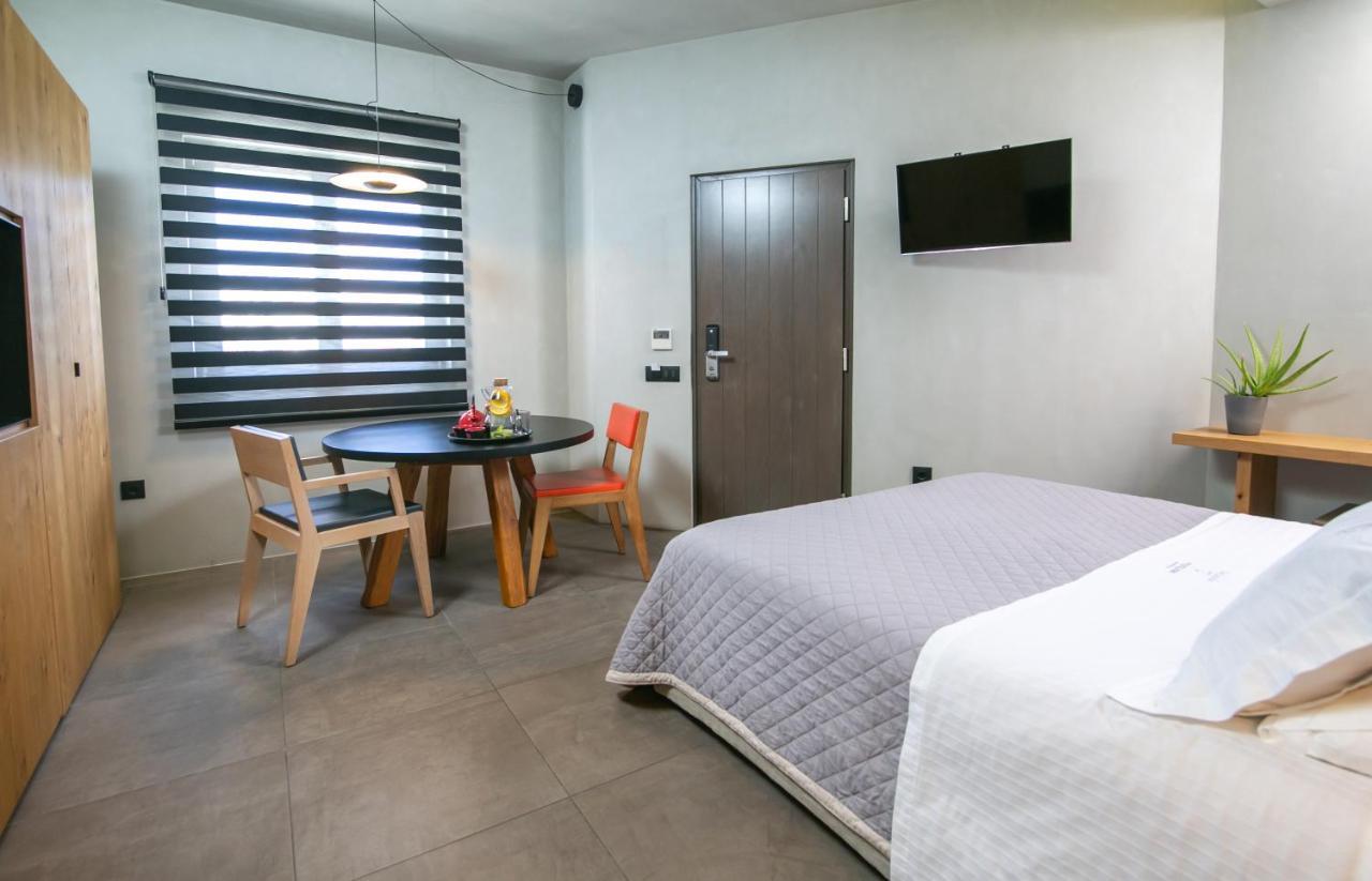 Marquise Suites - Adults Only Fira  Eksteriør billede